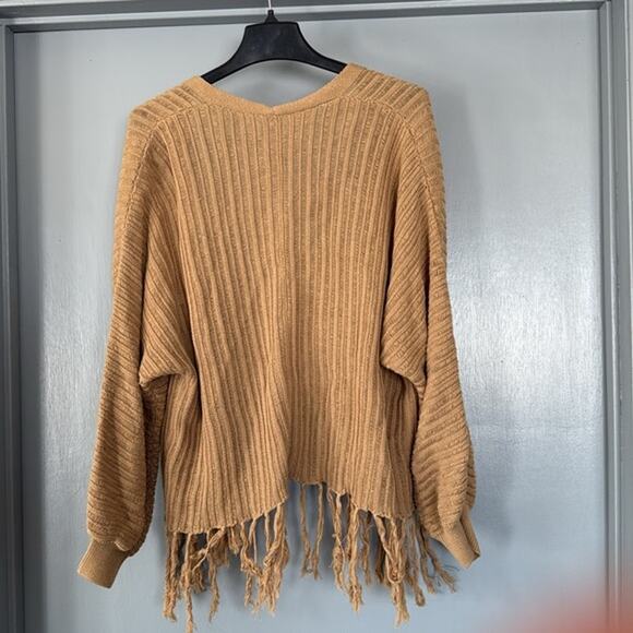 Women's Tan Open Front Cardigan Sweater 3/4 Sleeves Fringe Sz Medium - Picture 2 of 5